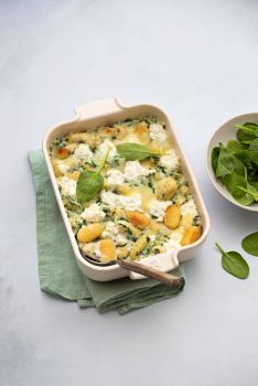 Gratin-de-gnocchi,-béchamel-au-chèvre-frais-et-épinards