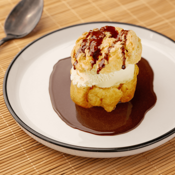 quenelle-en-dessert-facon-profiterole-1