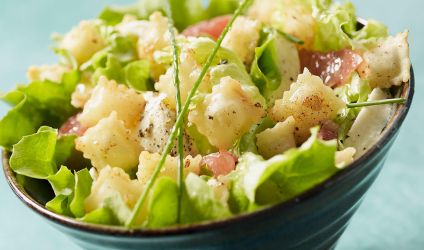 Salade-d'été-aux-ravioles-frites-