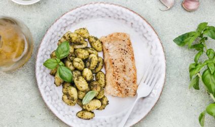 Gnocchi-au-pistou,-dos-de-cabillaud-grillé