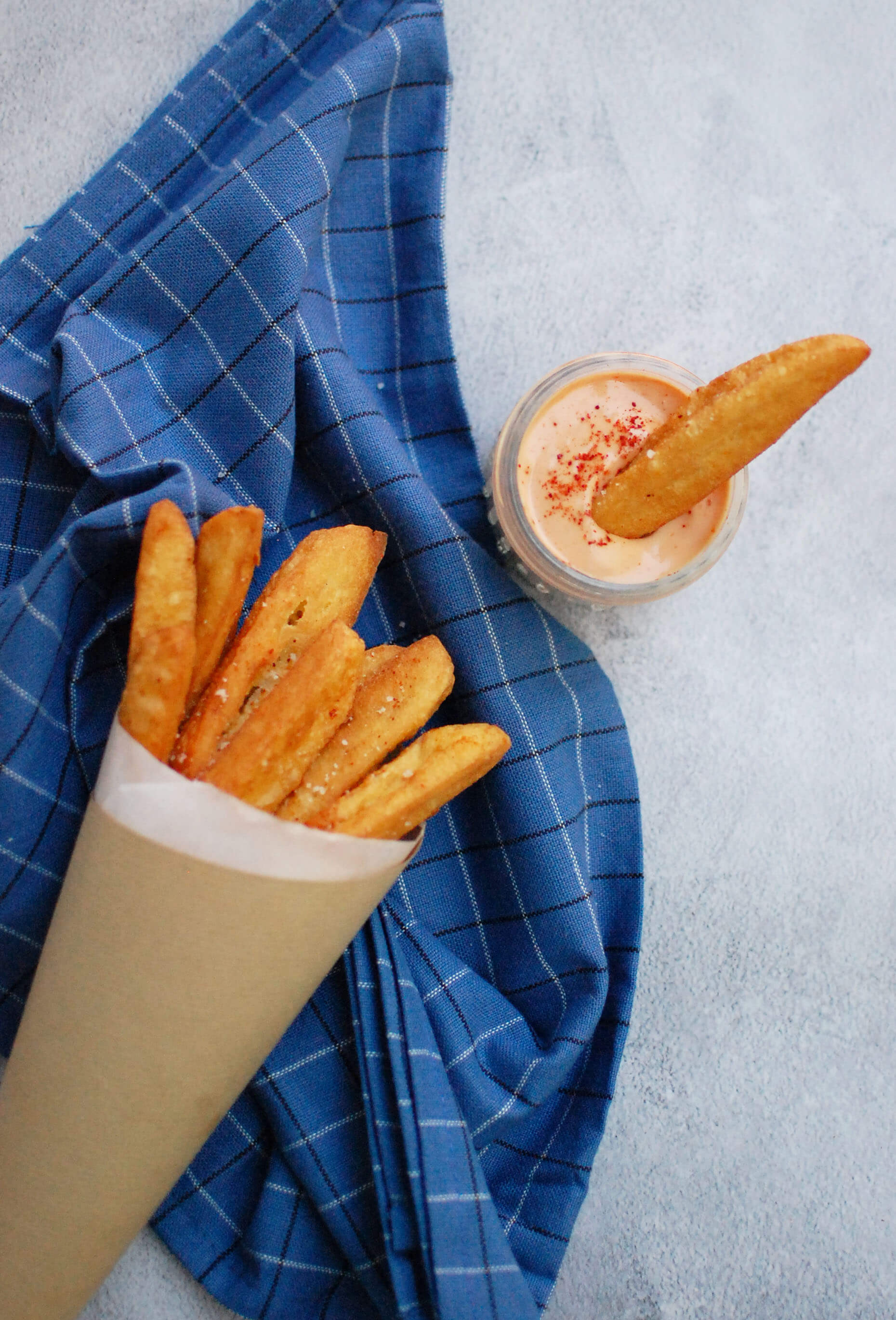 Frites de quenelles-brochet façon beurre blanc