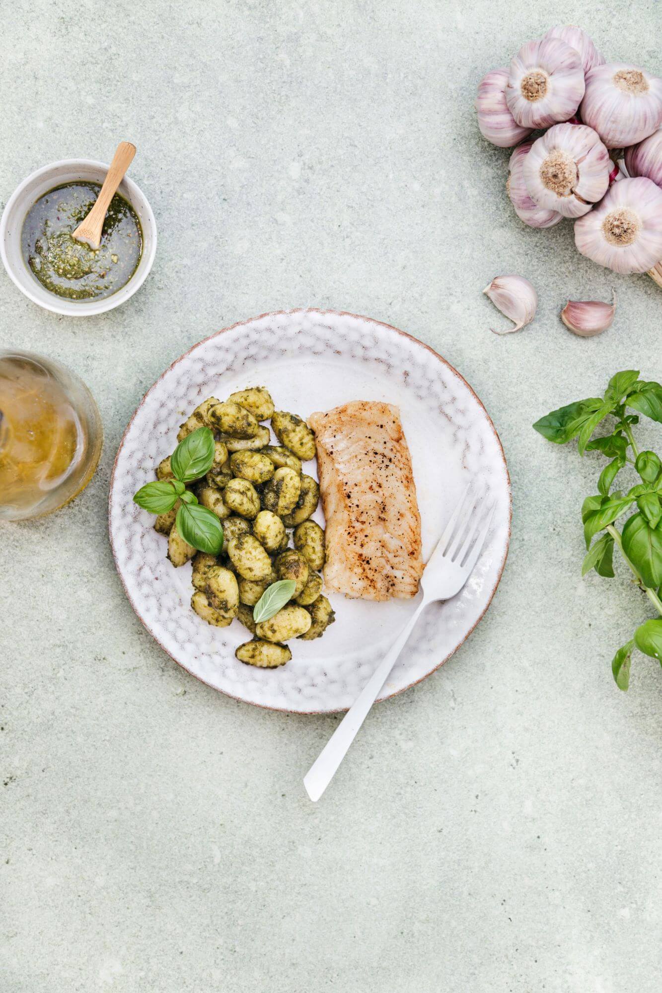 Gnocchi-au-pistou,-dos-de-cabillaud-grillé